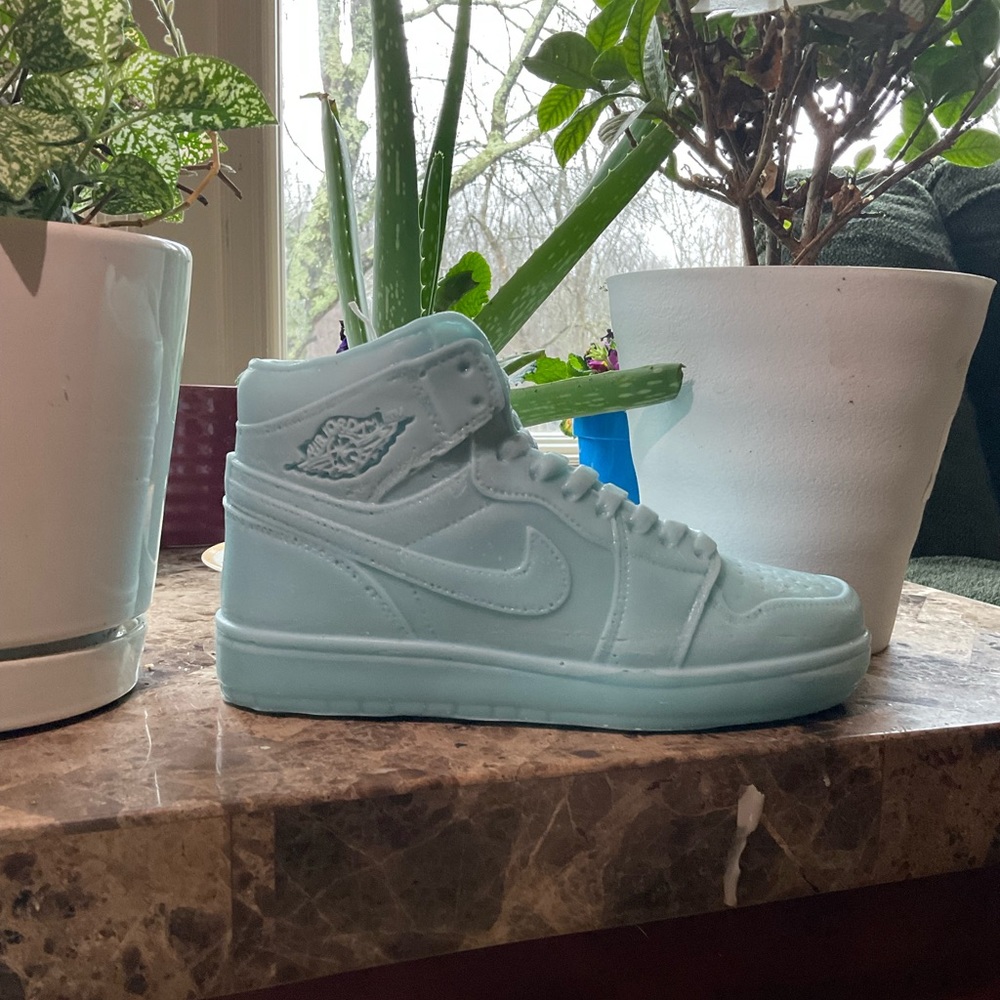 Air Jordan 1 Baby Blue Candle